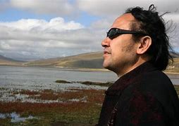 散文欣赏——马步升:《沙漠写生》选段