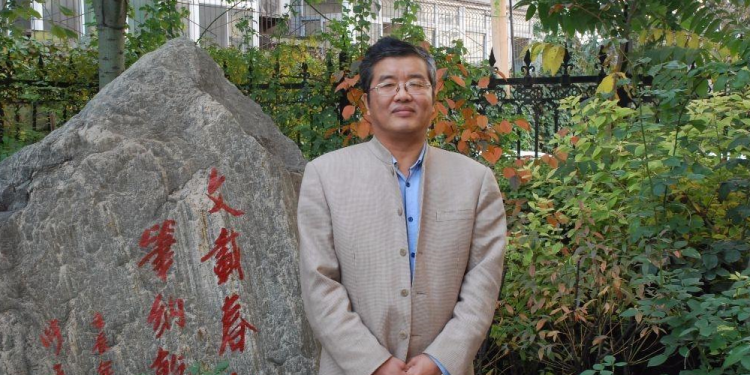 散文欣赏——黄风：《秋雨绵绵走平遥》